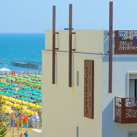 Hotel Nuova Medusa ริมินี ภายนอก รูปภาพ